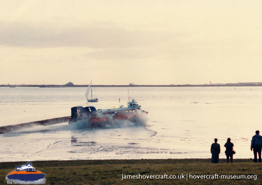 AP1-88 hovercraft at Ryde hoverport -  (credit: The <a href='http://www.hovercraft-museum.org/' target='_blank'>Hovercraft Museum Trust</a>).